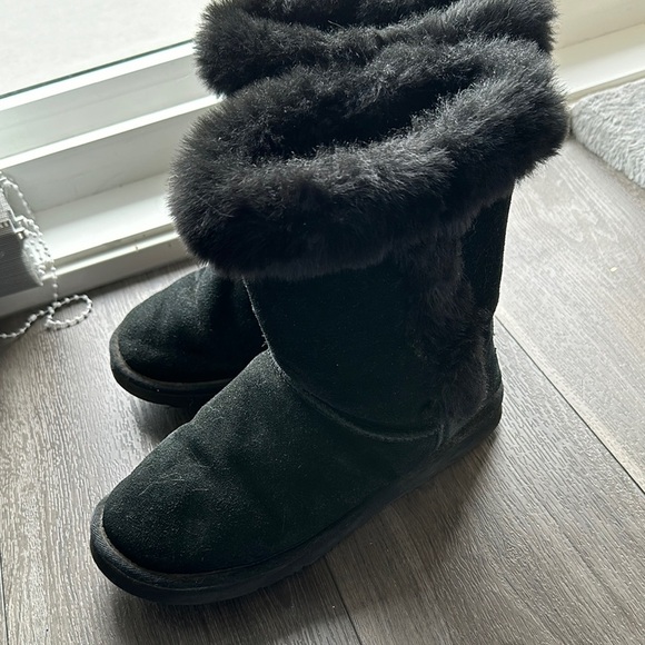 Lamo Cow Suede Boots Women's Black Fur-Lined Boots - Picture 8 of 14